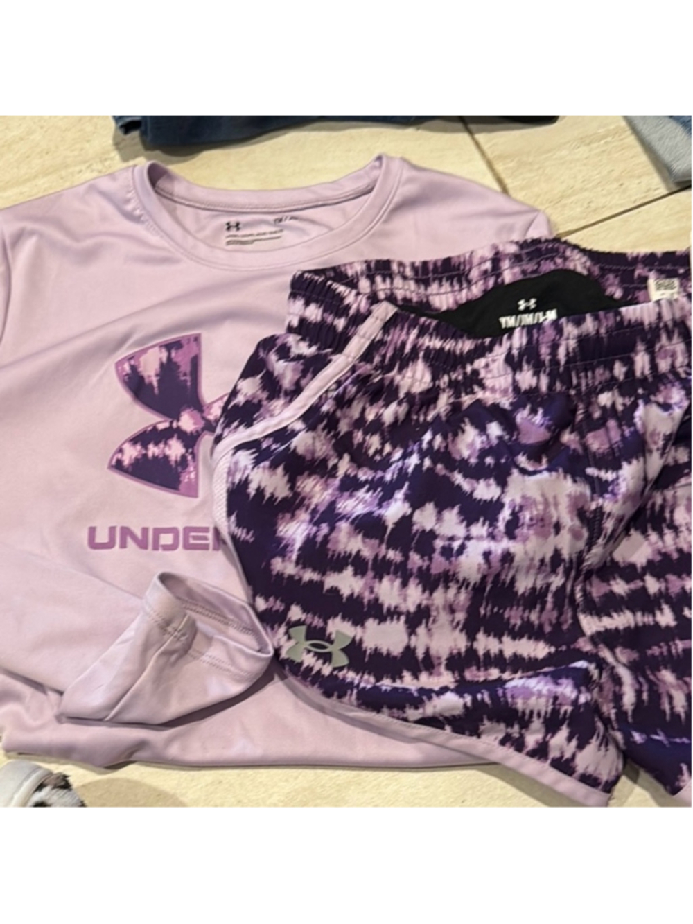 Under Armour Kids 2-Piece Set Lavender Long Sleeve Shirt Tie-Dye Shorts Size YM